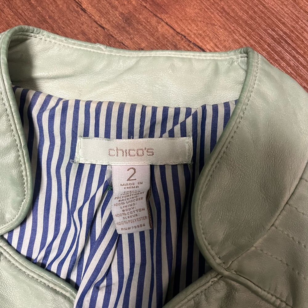 Chico’s Faux Leather Green Jacket Size 2 (US Size 12/Large) - Picture 3 of 8